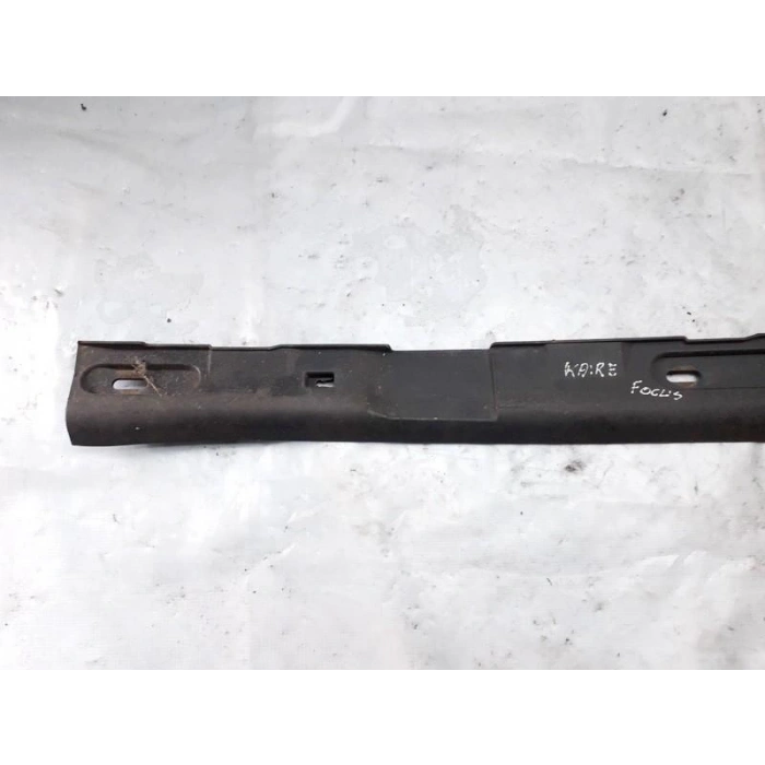 Ford Focus Marşpiyel Bakaliti Siyah Sol 2004-2006  (Oem No:  5M5110155Ab)