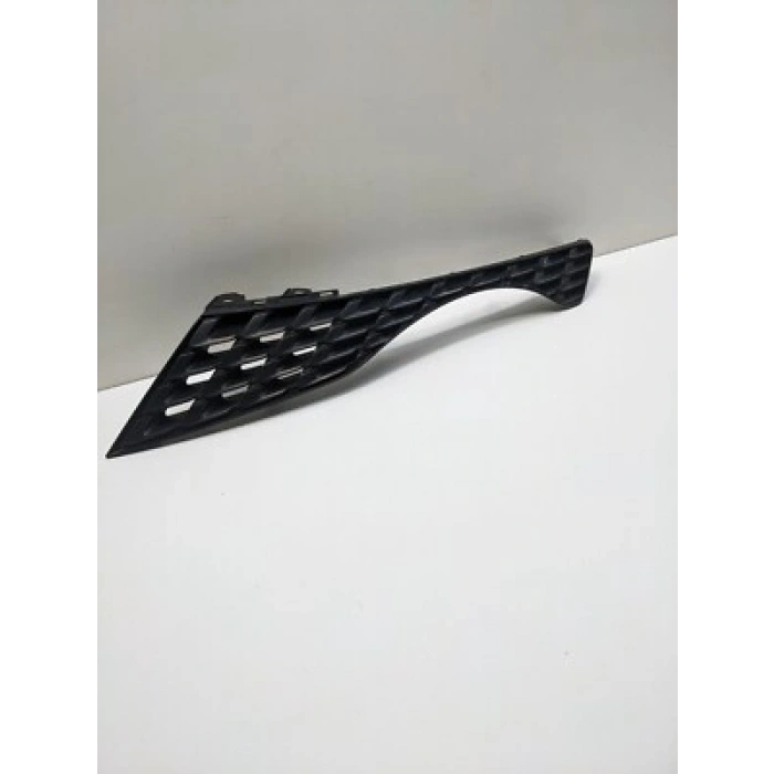 Nissan Juke Ön Panjur Sıyah Sol 2013- (Oem No:  62075Bv80A)