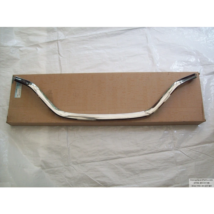 Renault Captur Ön Panjur Bandı Alt Nikelaj 2020- (Oem No:  620785509R)