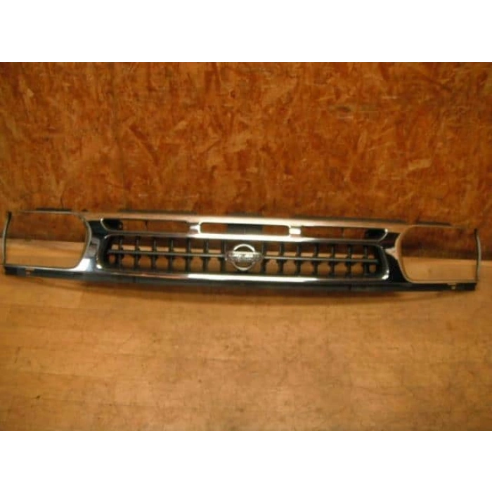 Nissan Pathfinder Ön Panjur Nikelaj Sıyah 1997 (Oem No:  623100W401)