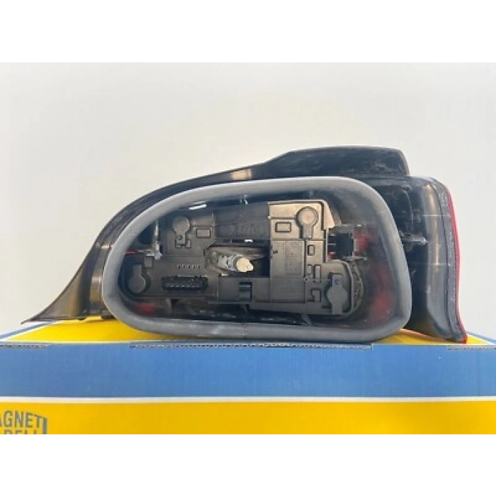 Citeoen Saxo Arka Stop Komple Sol 1999- (Oem No:  6350L8)