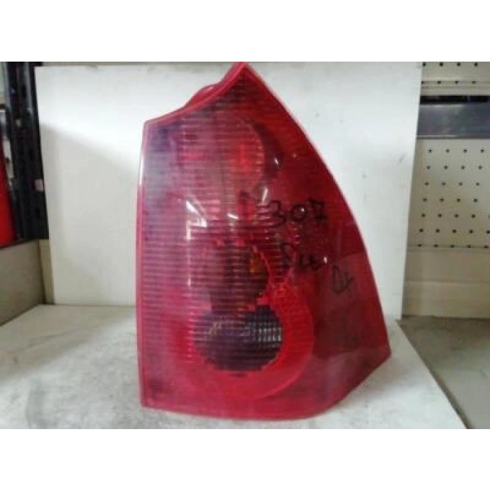 Peugeot 307 Arka Stop Station Wagon Sağ 2003-2005 (Oem No:  6351Q6)