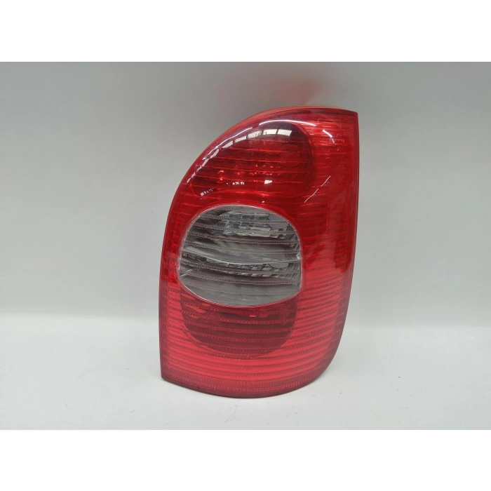 Citroen Xsara Pıcasso Arka Stop Sağ 2004- (Oem No:  6351T2)