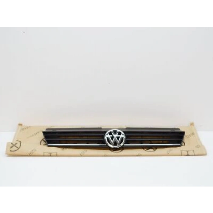 Volkswagen Polo Ön Panjur Nikelaj Bandlı 2013- (Oem No:  6C0853651Ryp)