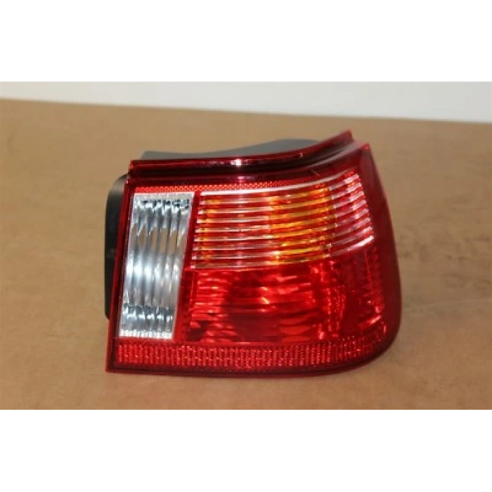Seat İbiza Arka Stop Sağ 1999-2002 (Oem No:  6K6945112G)