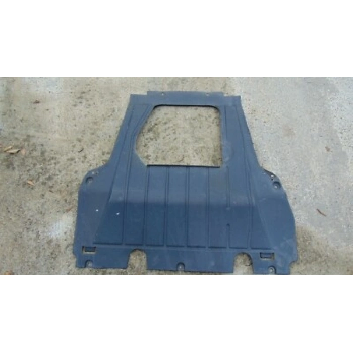 Nissan Micra Karter Muhafaza Plastiği 2015- Dız03 2009 (Oem No:  75892-Bc415)