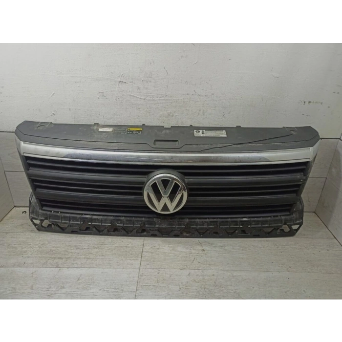 Volkswagen Crafter Ön Panjur Nikelaj Komple 2016- (Oem No:  7C0853651Ldb)