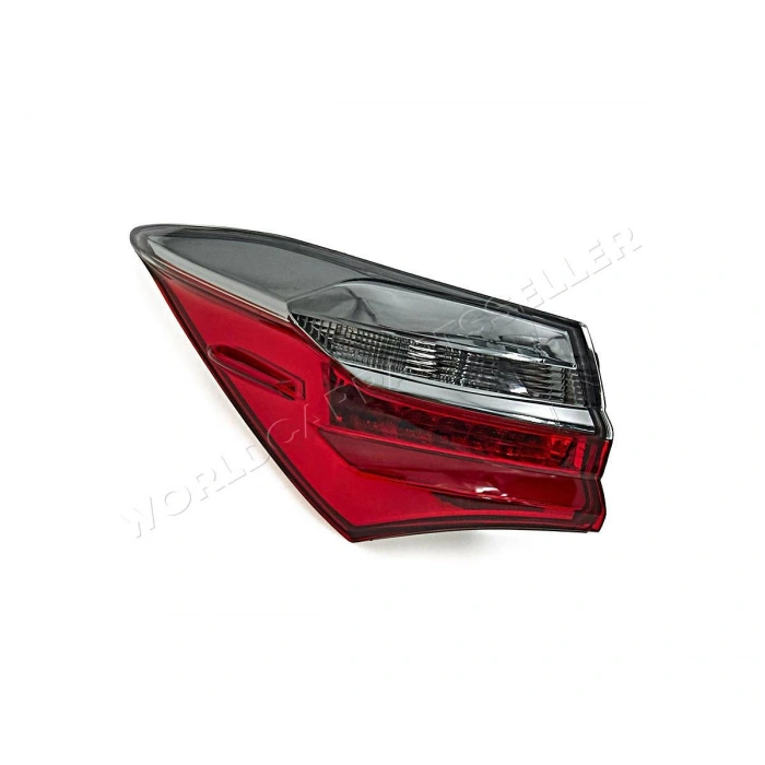 Toyota Corolla Arka Stop Ledlı Soketlı Sağ 2016- (Oem No:  8155002A80)
