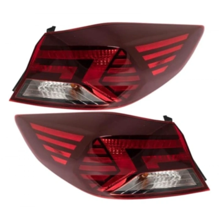 Hyundai Elentra Arka Stop Sağ 2018 (Oem No:  92402-F2500)