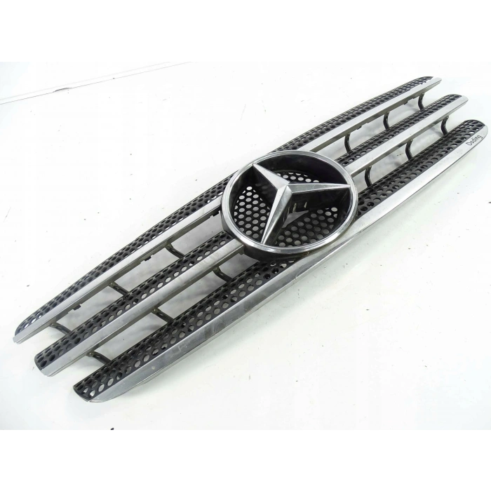 Mercedes Ml Class Ön Panjur Sıyah 1998- (Oem No:  A1638801085)