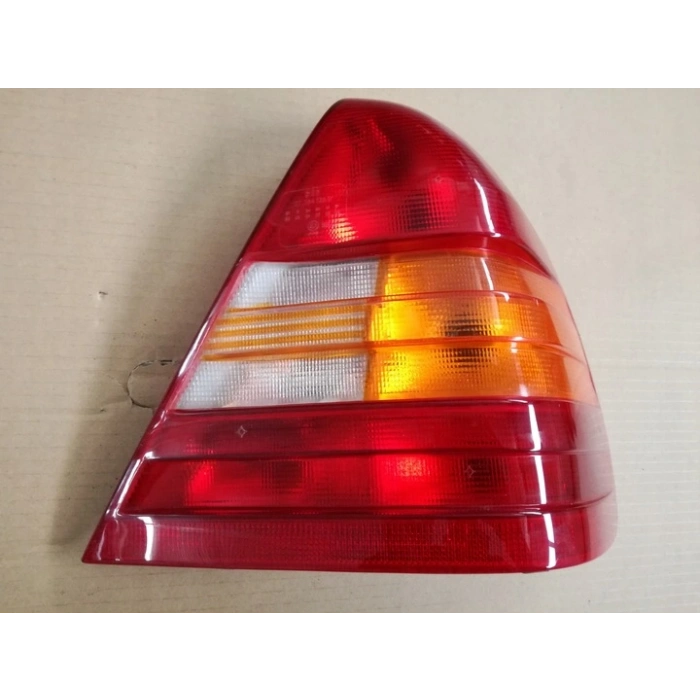 Mercedes C Class Arka Stop Sarı Sın Sağ 1993-2000 (Oem No:  A2028200466)