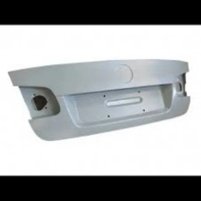 Volkswagen Jetta Arka Bagaj Kapağı 2005 2010- (Oem No:  1K5827025An)