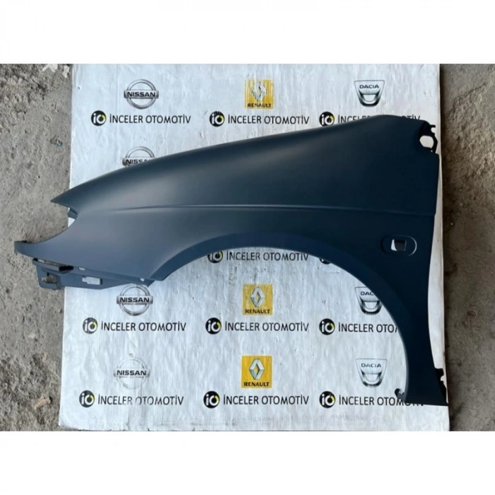 Renault Master Ön Far Sağ 1998-2003 (Oem No:  7701044520)