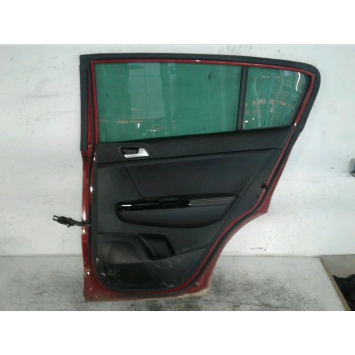 Kia Picanto Arka Kapı Sağ 2017- (Oem No:  77004G6000)