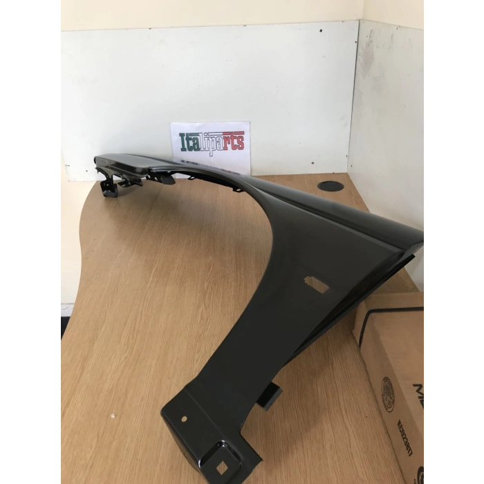 Alfa Romeo  155  1993-1994  Ön Çamurluk Sol Köşeli Sinyal Delikli Oem No: (60502845)