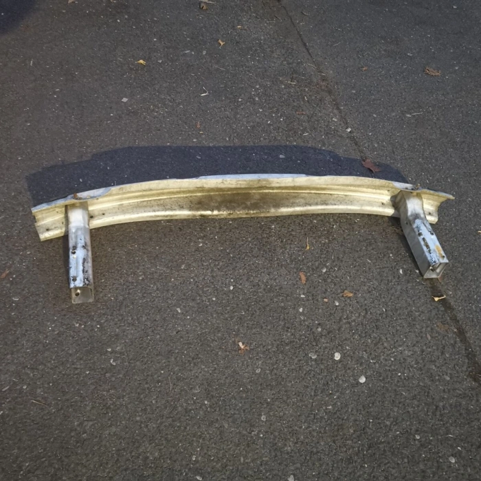 Audi A6 Arka Tampon Demiri 2002-- (Oem No:  4B0807313F)