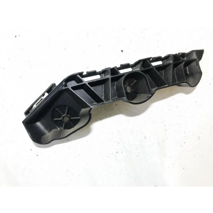 Skoda Fabia Arka Tampon Braketi Sağ 2014- (Oem No:  6V6807394)