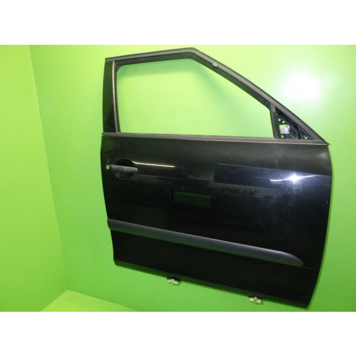 Skoda Fabia Ön Kapı Sağ 2007--2014 (Oem No:  5J6831056)