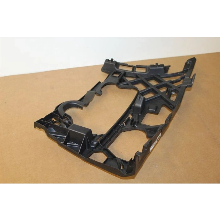 Volkswagen Golf Vıı Ön Tampon Braketi Plast Sol 2012-  (Oem No:  5G0807723D)