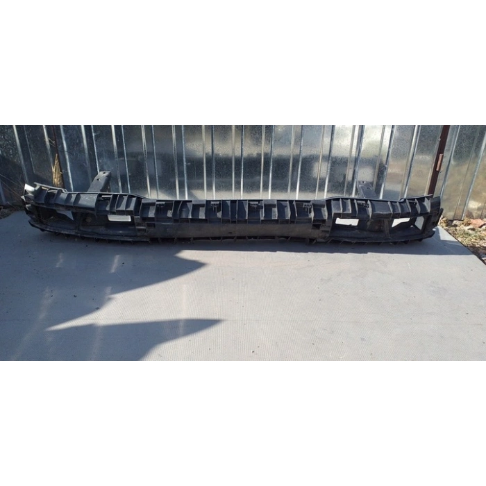 Volkswagen Passat Ön Tampon Demiri 1993 -1996 (Oem No:  3A0807105)