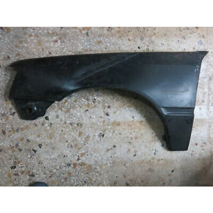Peugeot 205 Ön Çamurluk Sağ 1983-1996 (Oem No:  784172)