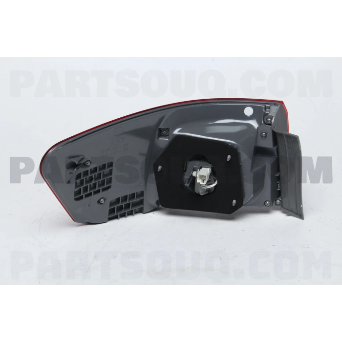Toyota Avensis 2012-2015 (T27) Stop Lambası Dış Sağ (Oem No:8155005270)