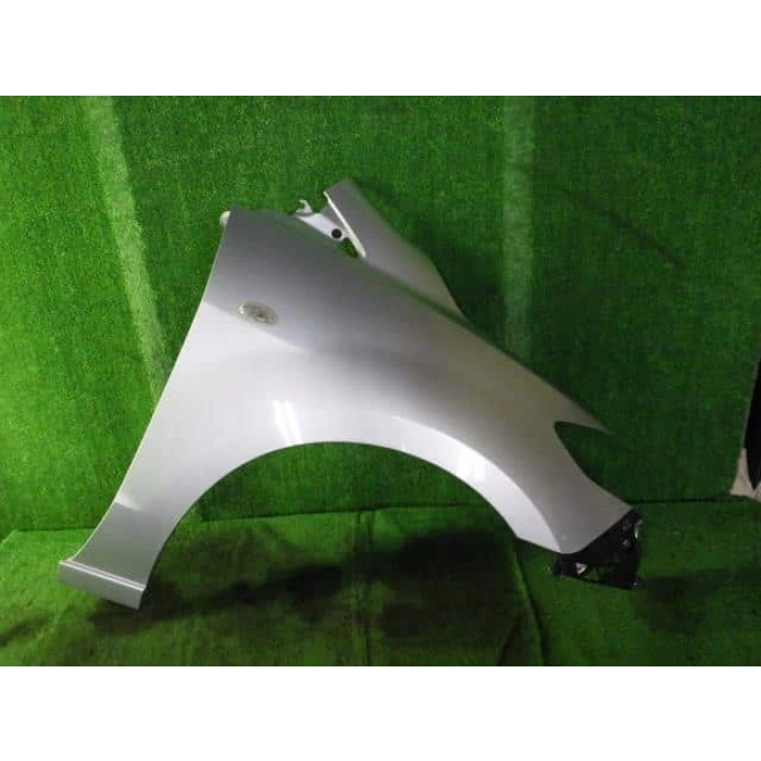 Mazda 5- 2006-2009; Ön Çamurluk Sağ (Tw) Oem No: (C23552111C)