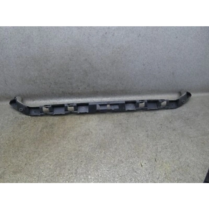 Volkswagen Passat Cc- 2009-2012 Arka Tampon Braketi Orta Plastik  Oem No: 3C8807863B