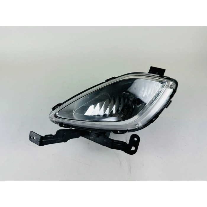 Sis Lambası Elantra 2014- Soledli Sol  Oem No: 92201-3X Led