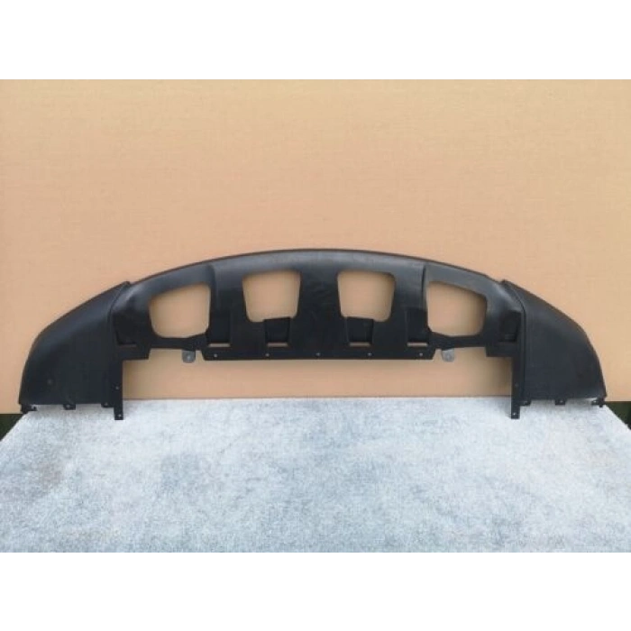 Tampon L200 2002-2006 Dodik Delikli Oem No: Mr533654T