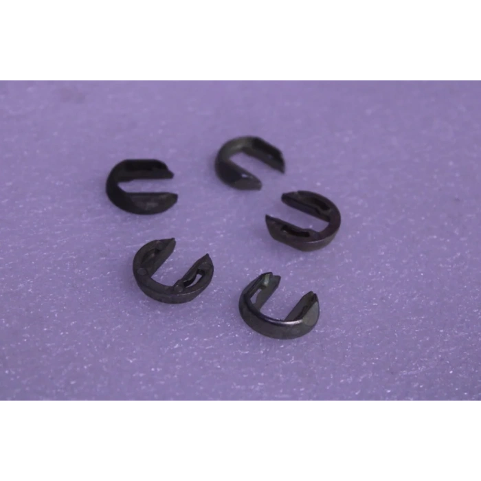 Volkswagen Polo 96 00 Kapı Kilit Segmanı  (Oem No:6N0837313)