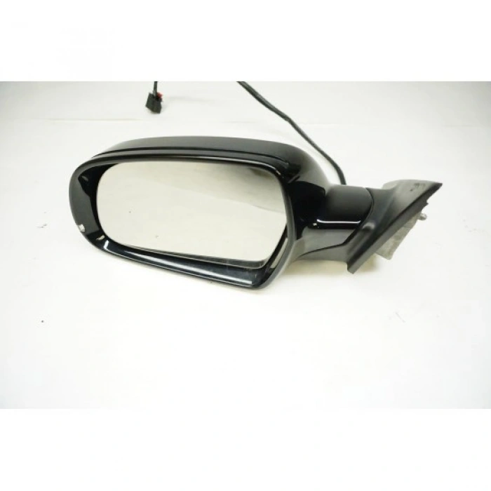 Vw A3 2010-2013 Dış Dikiz Aynası Sol Elektrikli Isıtmalı Astarlı Sinyallı (5 Kapılı) (8 Pın) (Oem No:8P1858531Gb)