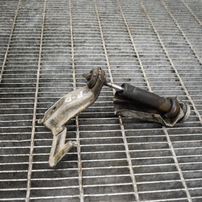 Mercedes Model 123, S-Class (Model 126), Sl (Model 107)  1997-2000 Motor Kaput Amortisörü Kutu Içı Adet 5 (Oem No:A1262400548)