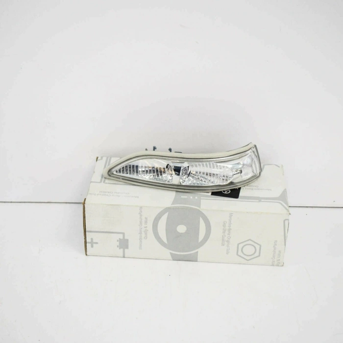 Mercedes 169-245 2004-2008 Ayna Sinyali Sağ  (Oem No:A1698200621)