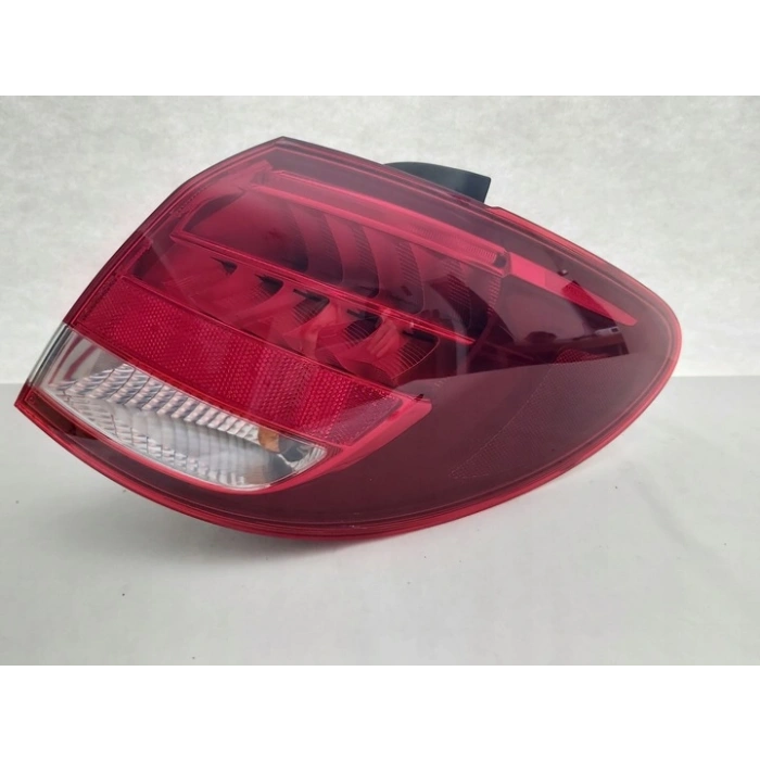 Mercedes 246 B Serisi 2014- Stop Lambası Dış Sağ Ledlı (Oem No:A2469068200)