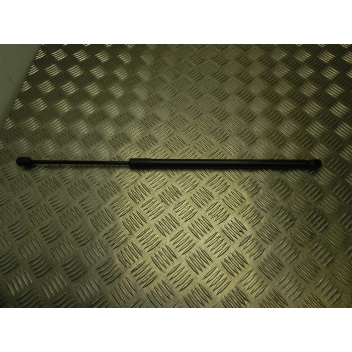 Mercedes Glc-Glc 2016- Kaput Amortisörü Sol  (Oem No:A2539801164)