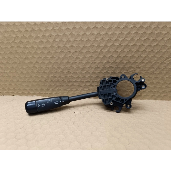 Mercedes 639 2003-2012 Sinyal Kumanda Kolu  (Oem No:A6395450124)