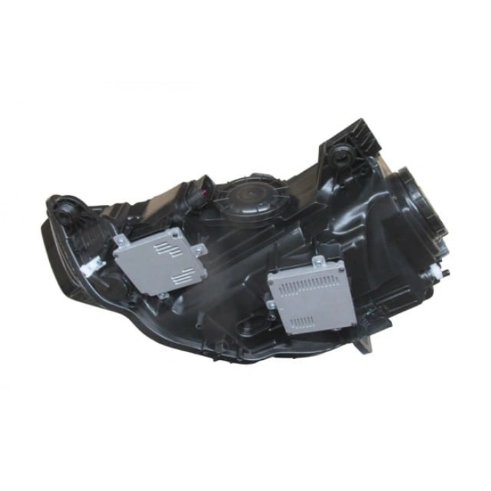 Audi A3 - 2012-2016 Sd/Hb/Sb - Far Lambası Sağ Elektrikli/Motorlu/Mercekli/Xenon/Ledli (E Marklı) (Oem No: 8V0941004)