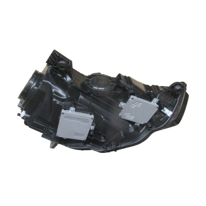 Audi A3 - 2012-2016 Sd/Hb/Sb - Far Lambası Sol Elektrikli/Motorlu/Mercekli/Xenon/Ledli (E Marklı) (Oem No: 8V0941003)