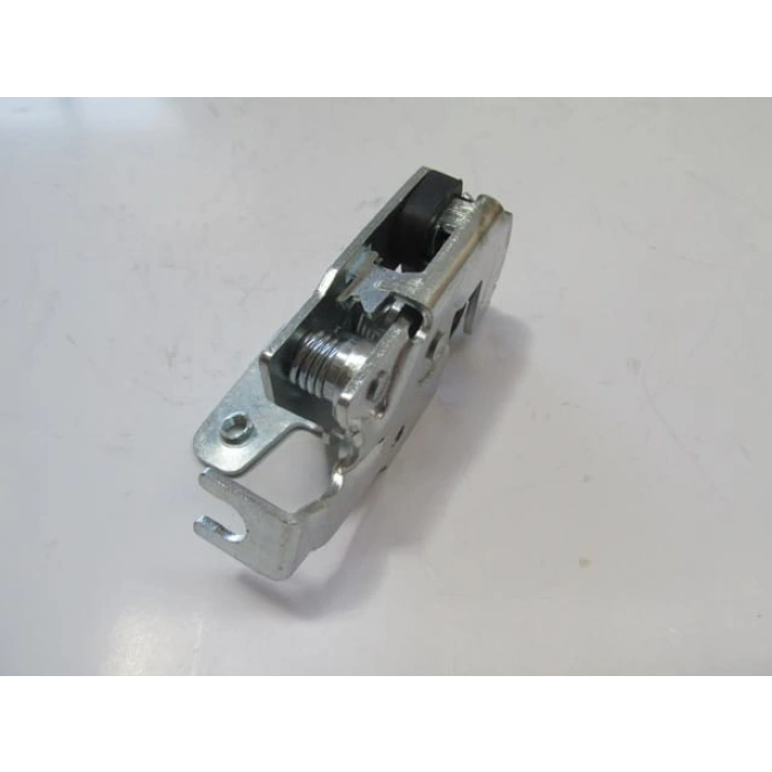 Peugeot Boxer 2025-2026 Bagaj Kilidi Üst Sağ (Düşük Tavan) (Oem No: 8719F1)