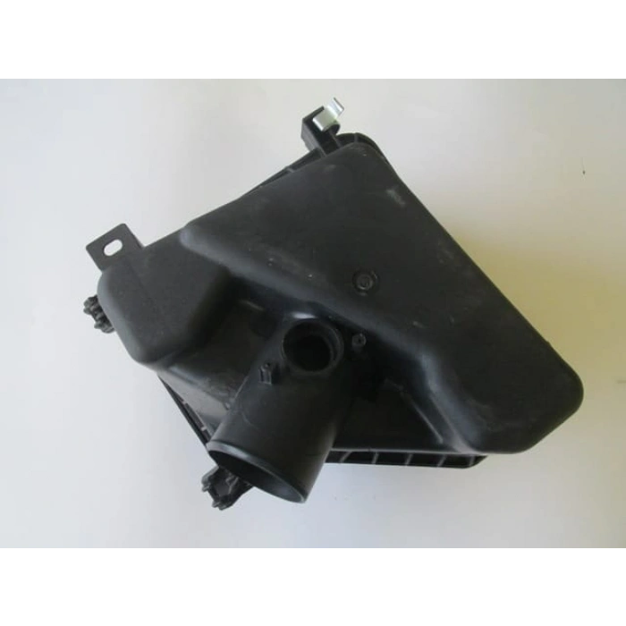 Toyota Auris 2011-2012 Hava Filtre Kutusu (Kabini) (Dizel Tip) (Oem No: 1770126330)