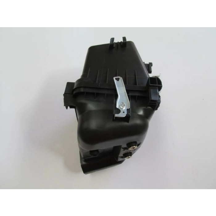 Toyota Corolla 2013-2016 Nde180- Hava Filtre Kutusu (Benzinli)(Kabini) (Tw) (Oem No: 177000T101)