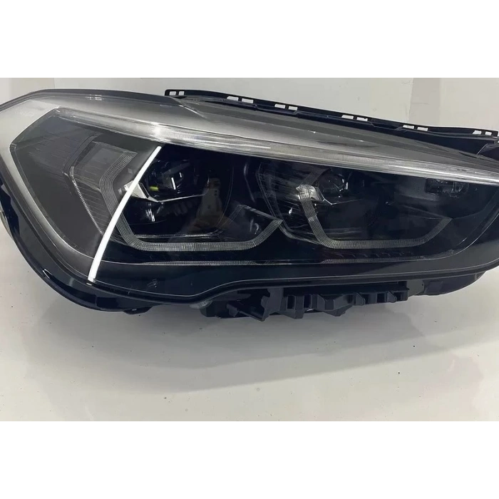 Bmw X1 - - F48 (2021 Yılında Çıkan Kasa) Far Sağ (Oem No: 63119477812)