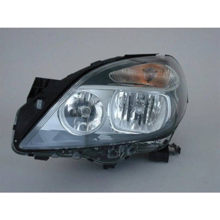 Mercedes W246 (2012 Yılında Çıkan Kasa) Far Sağ (Oem No: A2468200261)