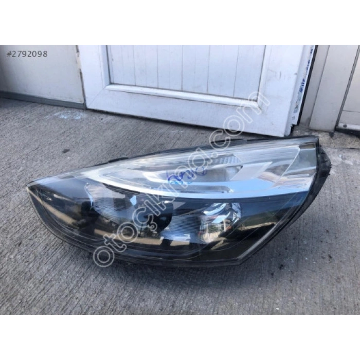 Renault Clio (2016 Yılında Çıkan Kasa) Far Iv Sol Makyajlı Siyah (Oem No: 260609493R)