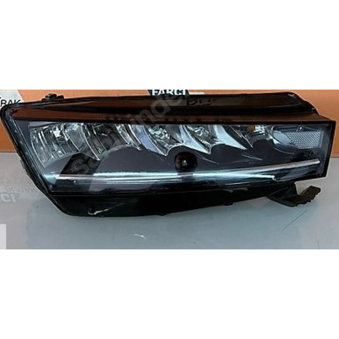 Skoda Octavia (2019 Yılında Çıkan Kasa) Ön Far Elektrikli Motorlu Led Sağ (Oem No: 5E4941016)