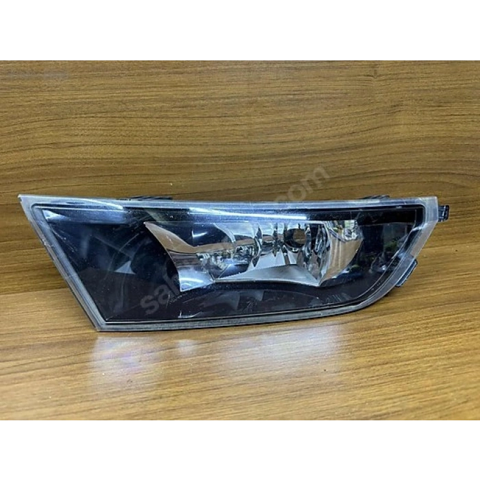 Skoda Fabia (2014 Yılında Çıkan Kasa) Ön Sis Lambası Sağ (Oem No: 6V0941700)