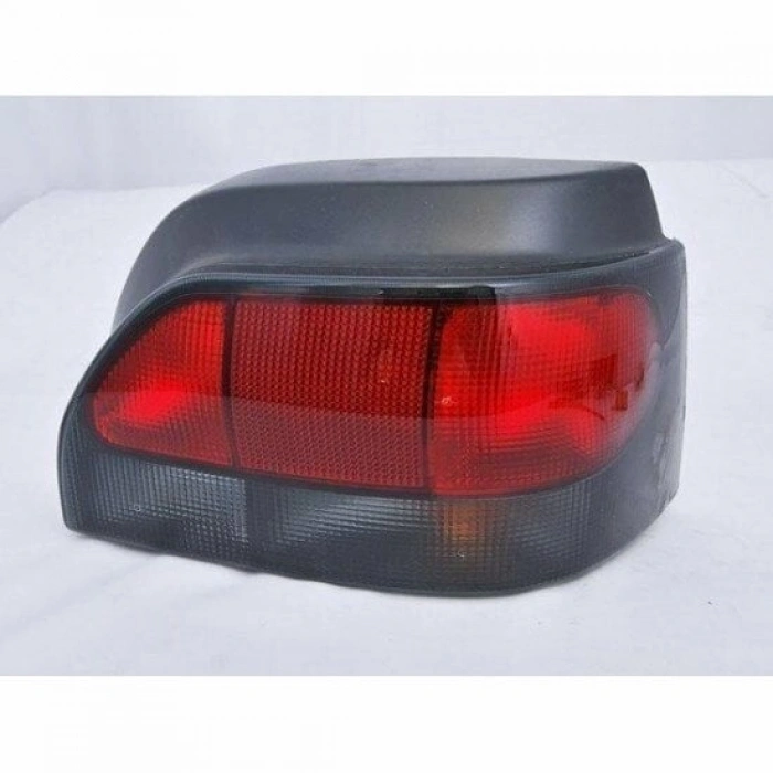 Renault Clio 1996-1998 Stop Lambası Sağ (Oem No: 7701039013)