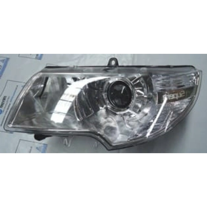 Skoda Superb- 2009-2012; Far Lambası Sol Elektrikli/Motorlu/Mercekli Oem No: (3T1941017)