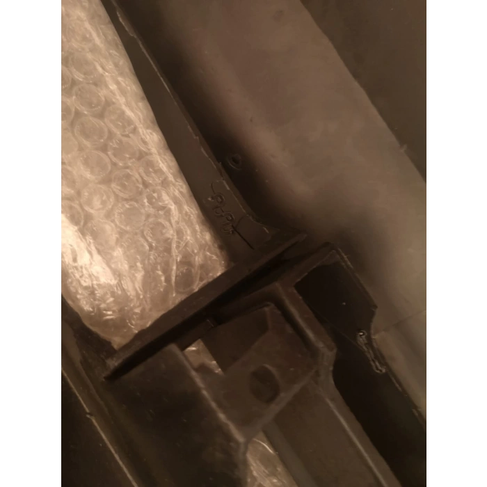 Tampon L300 Ön 97-01 (Oem No: Mb631950) ÇATLAK